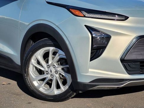 Used 2023 Chevrolet Bolt EUV LT w/ Driver Confidence Package image 3