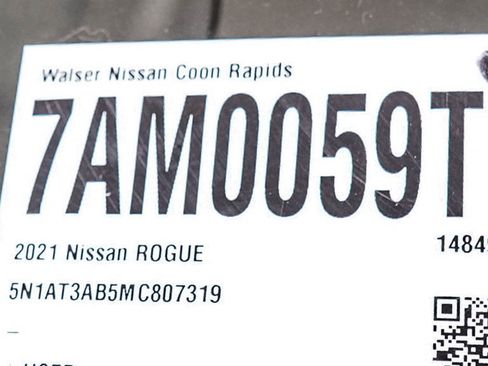 Used 2021 Nissan Rogue S AWD/4WD image 29