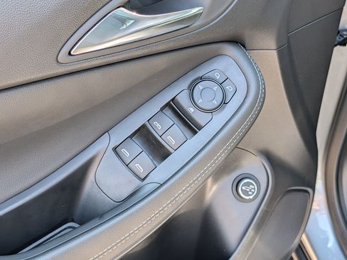 Used 2024 Buick Encore GX Preferred w/ Advanced Technology Package AWD/4WD image 19