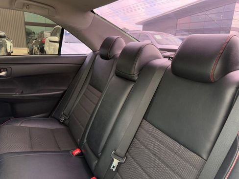 Used 2017 Toyota Camry LE image 21