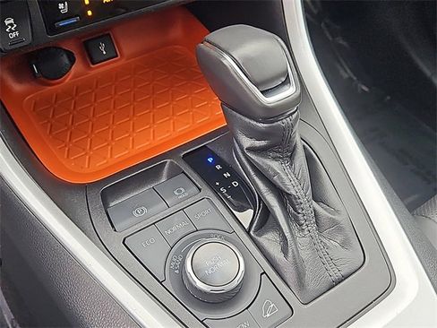 Used 2021 Toyota RAV4 Adventure image 28