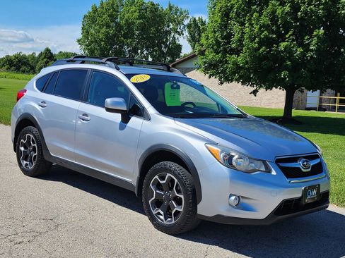 Used 2013 Subaru Crosstrek 2.0i Limited AWD/4WD image 2