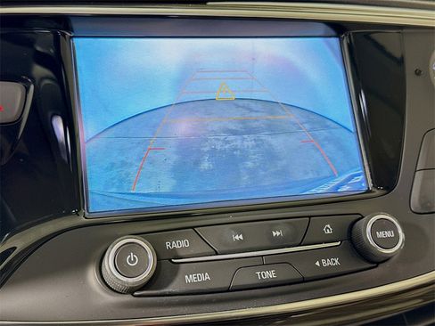 Used 2020 Buick Envision Preferred image 12