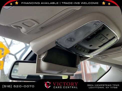 Used 2023 Chrysler 300 Touring L w/ Popular Equipment Group image 39