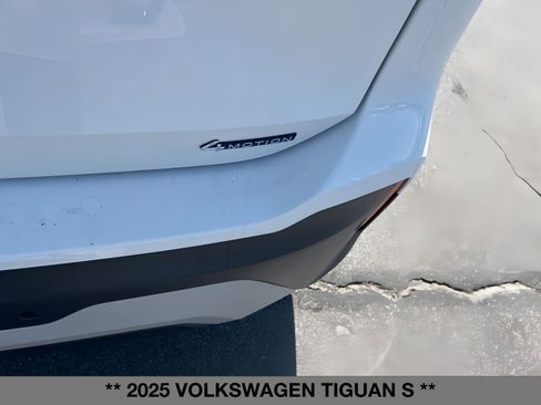 New 2025 Volkswagen Tiguan S image 9