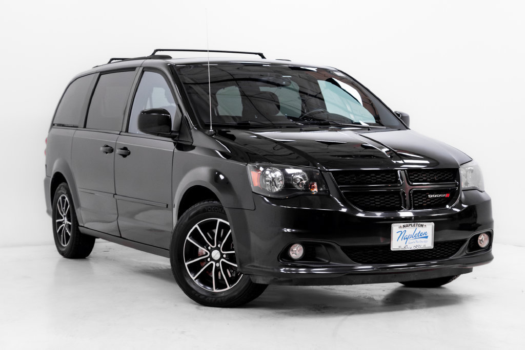 Used 2016 Dodge Grand Caravan R/T w/ Driver Convenience Group FWD image 6