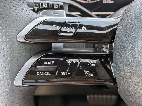 Used 2026 Mercedes-Benz GLC 300 image 28