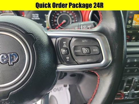 Used 2021 Jeep Gladiator Rubicon AWD/4WD image 12