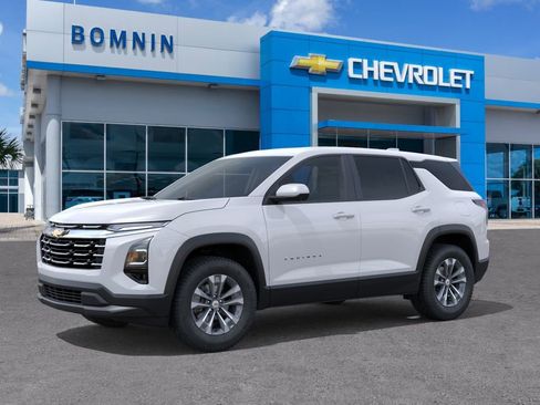New 2026 Chevrolet Equinox LT FWD image 3