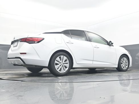 Used 2020 Nissan Sentra S w/ Trunk Package image 27