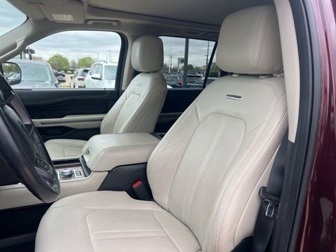 Used 2021 Ford Expedition Platinum AWD/4WD image 7