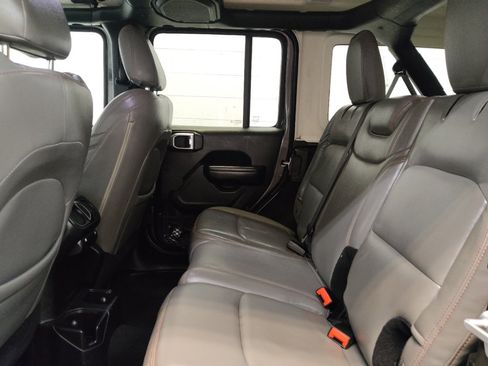 Used 2018 Jeep Wrangler Unlimited Sport S AWD/4WD image 18