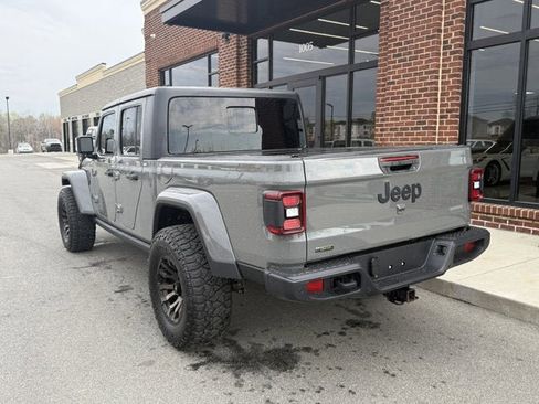 Used 2021 Jeep Gladiator Sport image 4