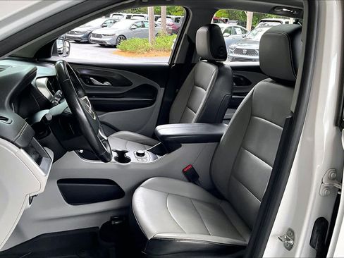 Used 2020 GMC Terrain SLT w/ Preferred Package FWD image 8