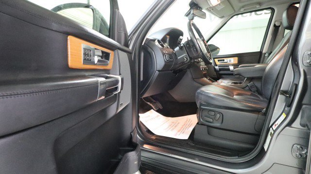 Used 2015 Land Rover LR4 HSE LUX AWD/4WD image 9