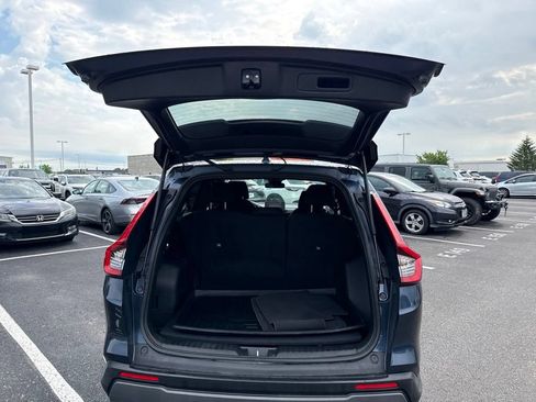 Used 2025 Honda CR-V Sport image 11