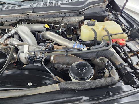 Used 2022 Ford F350 XLT w/ XLT Premium Package image 17