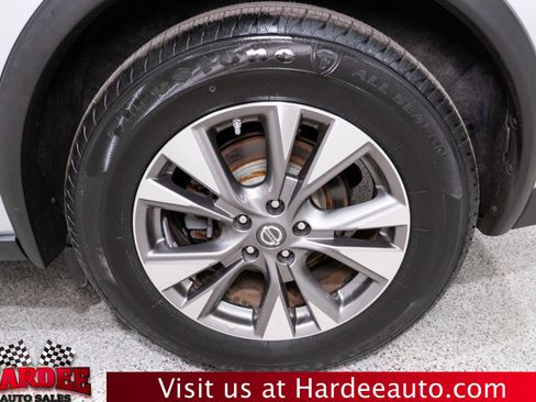 Used 2016 Nissan Murano SV FWD image 9