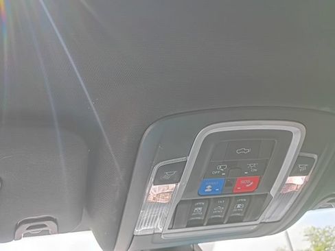Used 2019 RAM 2500 Laramie AWD/4WD image 21