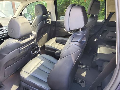 Used 2020 BMW X7 xDrive40i w/ Cold Weather Package AWD/4WD image 49