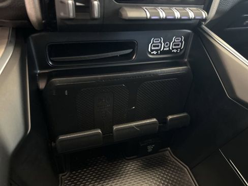 Used 2024 RAM 3500 Laramie image 46