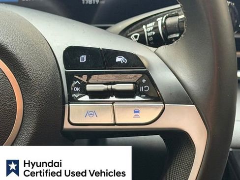 Certified 2025 Hyundai Elantra SEL FWD image 21