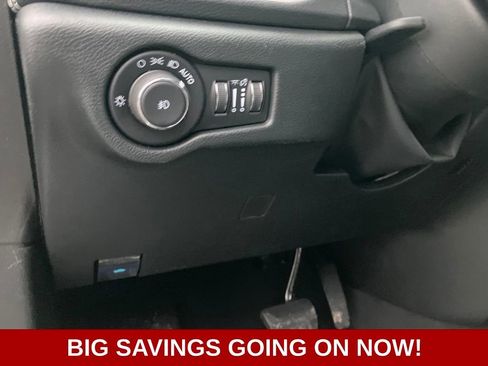 New 2026 Chrysler Pacifica Select image 14