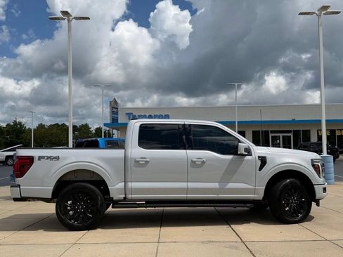 Used 2025 Ford F150 Lariat w/ Equipment Group 501A Mid AWD/4WD image 3