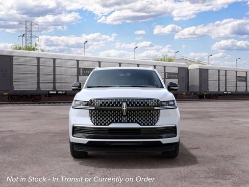 New 2027 Lincoln Navigator L Reserve AWD/4WD image 3