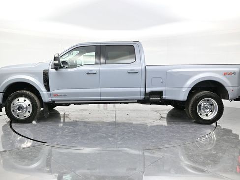 New 2026 Ford F450 Platinum w/ FX4 Off-Road Package image 8