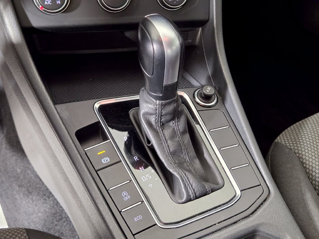 Used 2020 Volkswagen Jetta S FWD image 30