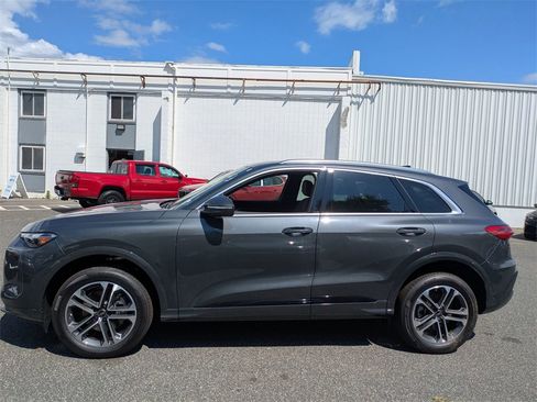 New 2025 Audi Q5 Premium w/ Convenience Package image 6