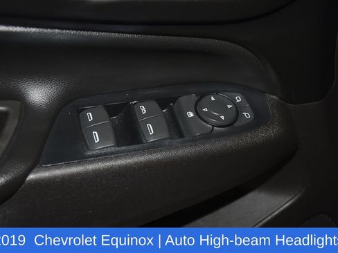Used 2019 Chevrolet Equinox LT w/ Driver Convenience Package FWD image 23