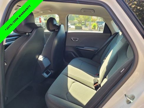 New 2025 Kia K4 LXS image 6