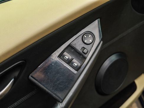 Used 2007 BMW 650i Coupe image 16