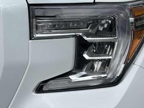 Used 2021 GMC Sierra 1500 AT4 w/ AT4 Premium Package image 6