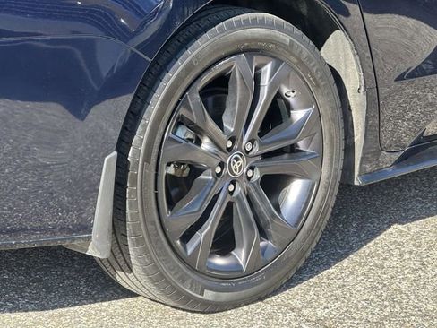 Used 2022 Toyota Sienna XSE image 29