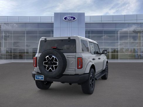 New 2026 Ford Bronco Outer Banks image 8