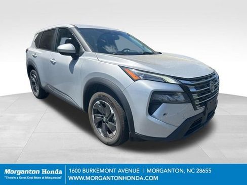 Used 2024 Nissan Rogue SV AWD/4WD image 1