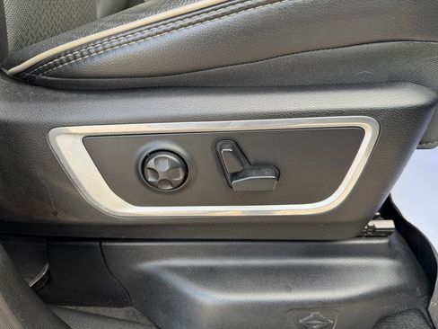 Used 2020 RAM 1500 Laramie image 22