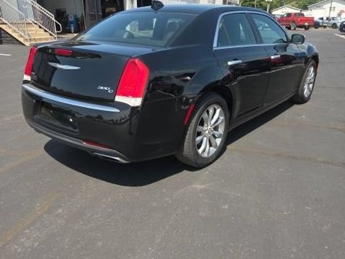 Used 2015 Chrysler 300 C Platinum w/ Harman/Kardon Audio Group AWD/4WD image 3