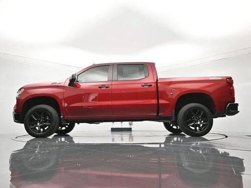 Used 2022 Chevrolet Silverado 1500 LT Trail Boss w/ LT Trail Boss Premium Package AWD/4WD image 45