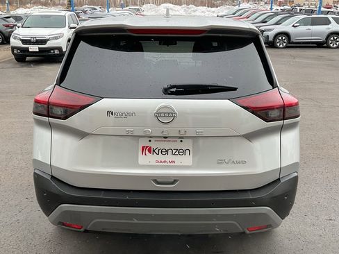 Used 2022 Nissan Rogue SV image 6
