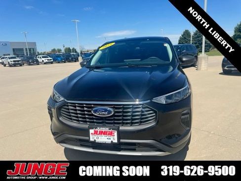 Certified 2025 Ford Escape Active w/ Tech Pack #1 AWD/4WD image 2
