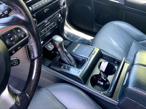 Used 2022 Lexus GX 460 Premium w/ Premium Plus Package AWD/4WD image 17
