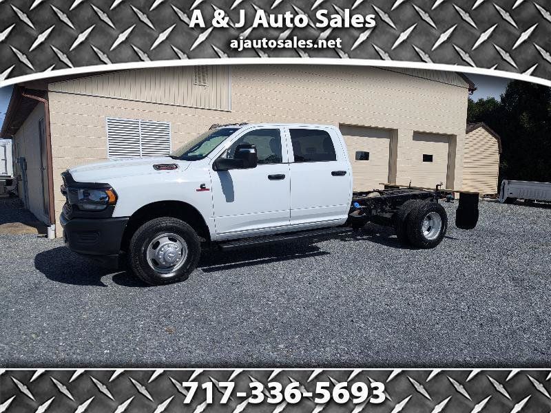Used 2024 RAM 3500 Tradesman w/ Max Tow Package AWD/4WD image 1