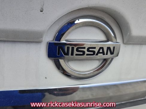 Used 2018 Nissan Altima 2.5 SR FWD image 8