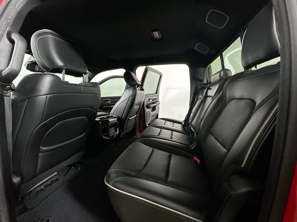 Used 2019 RAM 1500 Laramie RWD image 14