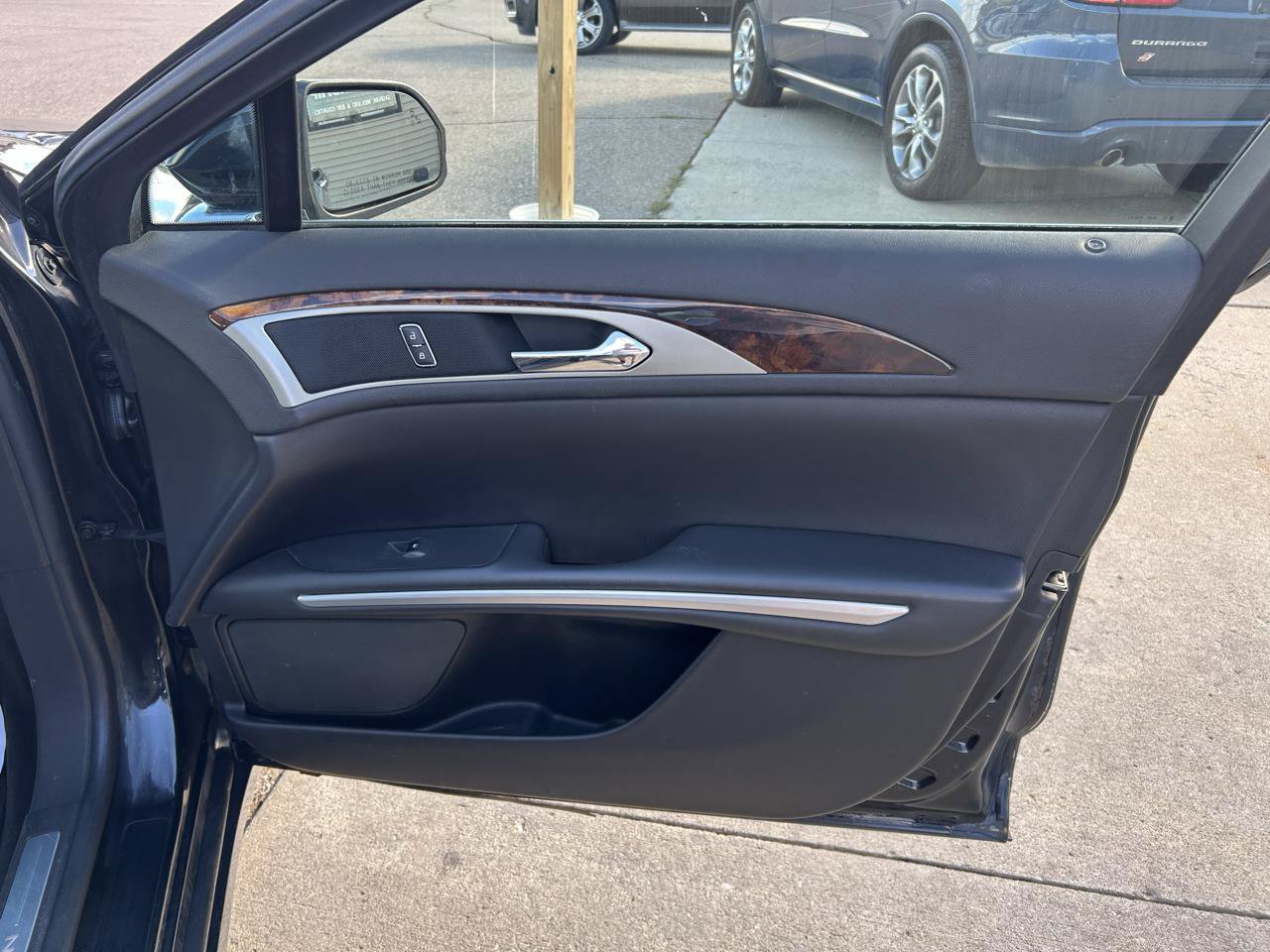 Used 2014 Lincoln MKZ Hybrid FWD image 16