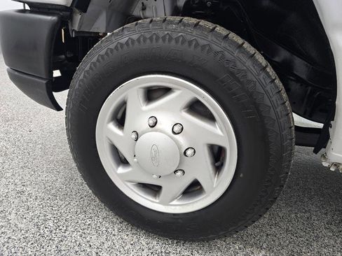 Used 2013 Ford E-150 and Econoline 150 image 27